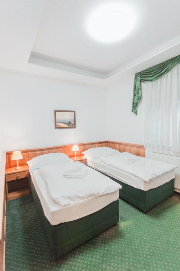 Hotel Peko براغ المظهر الخارجي الصورة